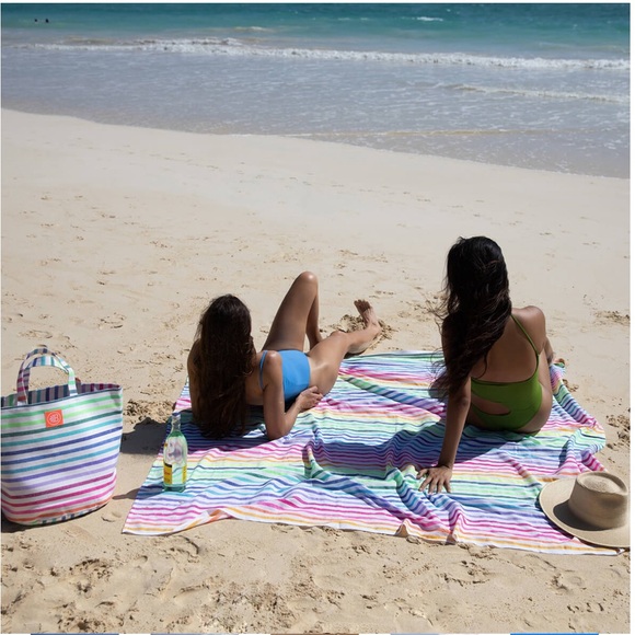 Las Bayadas Colourful Beach Blanket Size 78.44 x 78.44 - Picture 3 of 7